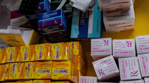 © UNFPA Philippines/Mark Sambajon: Das von UNFPA unterstützte Projekt bringt essenzielle Gesundheitsdienste direkt den Menschen, um sichere Schwangerschaften zu ermöglichen und die sexuelle sowie reproduktive Gesundheit zu fördern.
