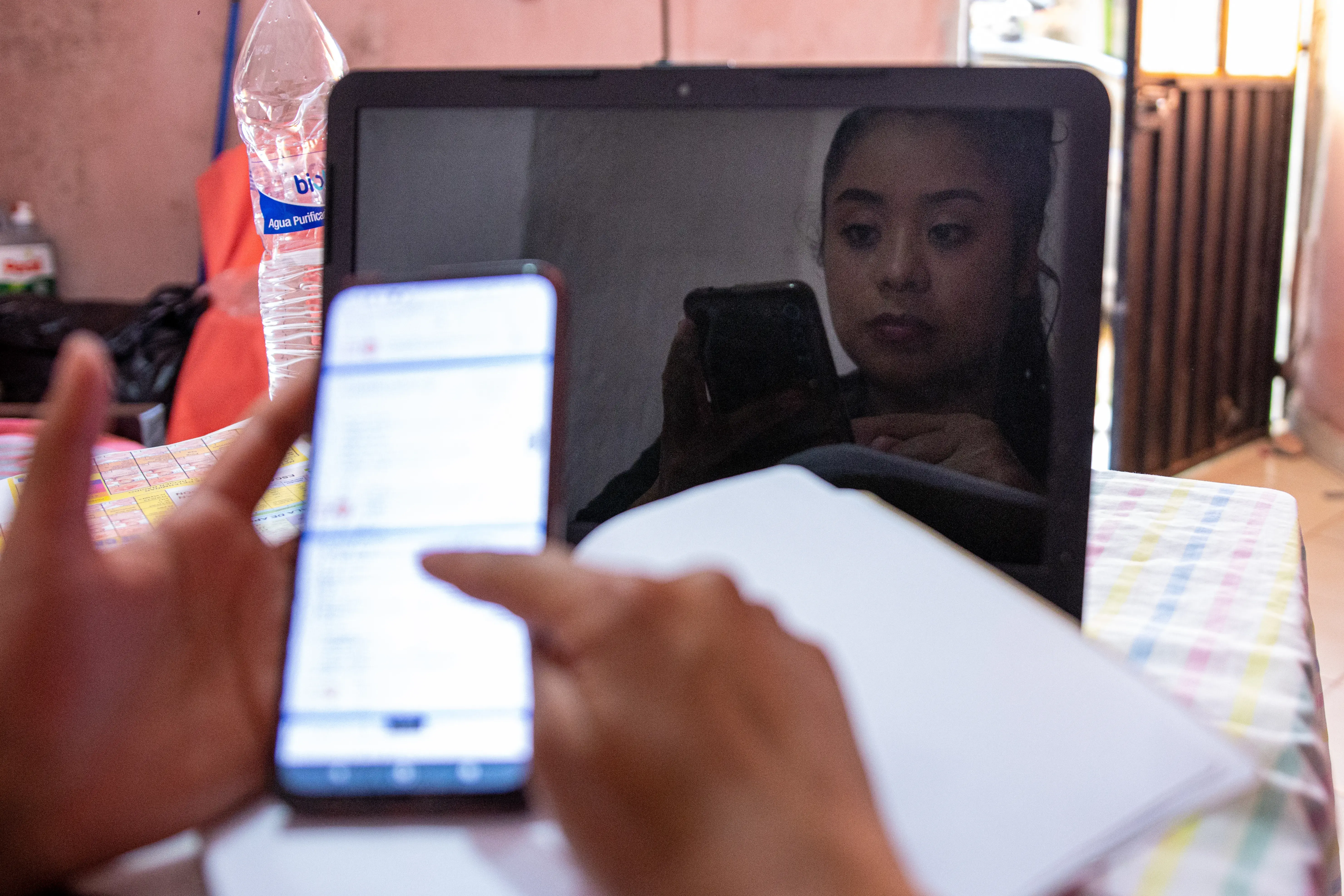 Überlebende fordern Gerechtigkeit für digitale geschlechtsspezifische Gewalt